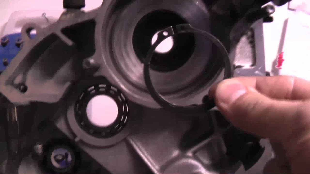 Vespa Motor Zusammenbau Part 1, How to assemble a Vespa motor Part 1