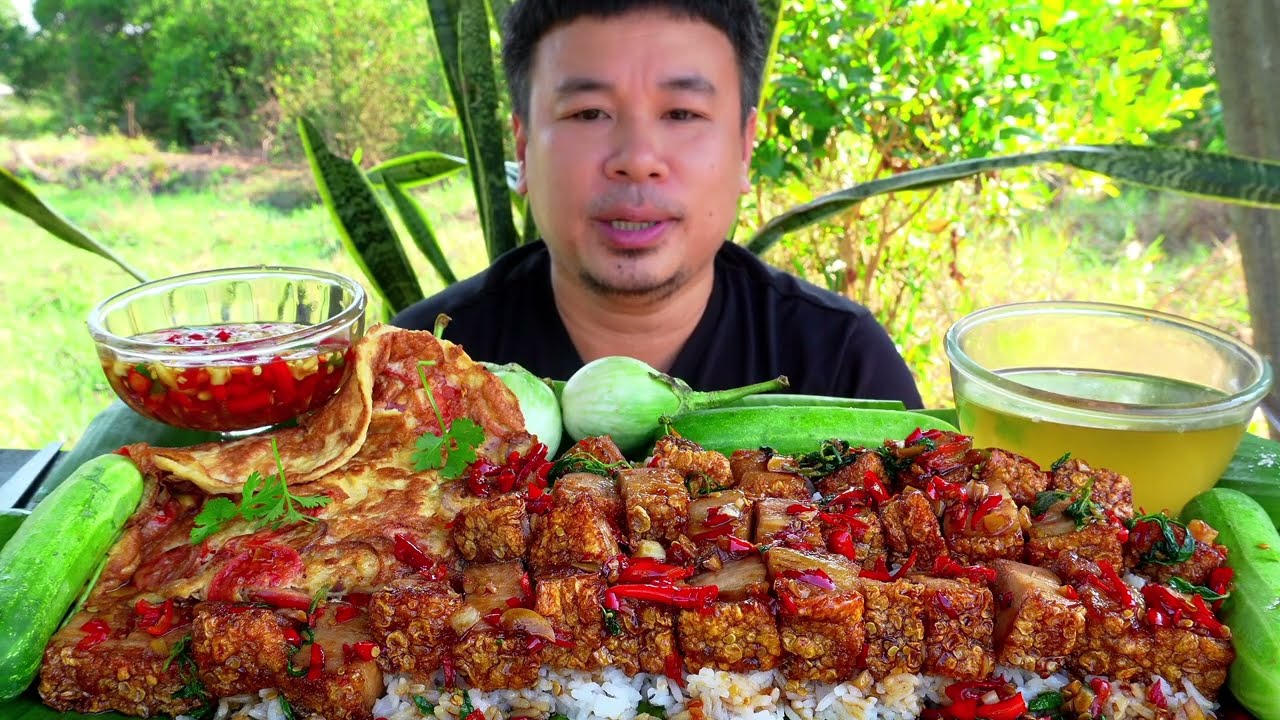 กะเพราหมูกรอบชิ้นโตๆ#mukbang #food #thaifood 