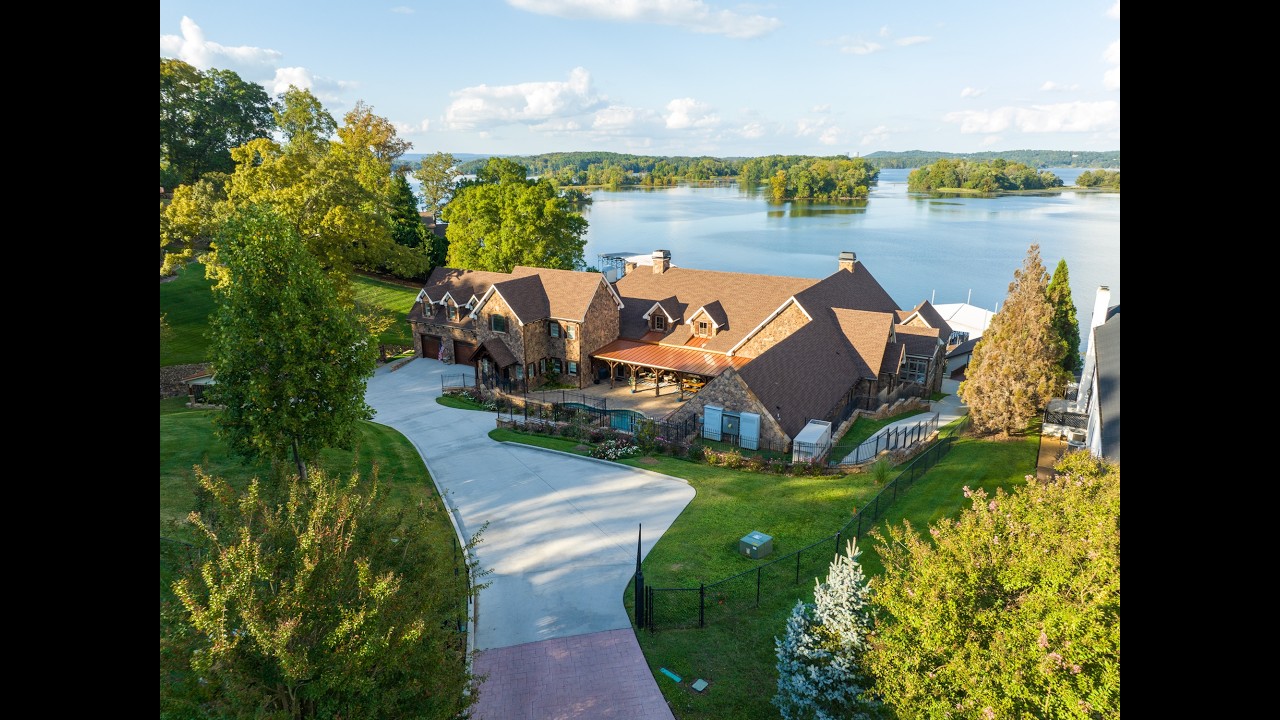 6432 Cobble Ln | Harrison, TN | Luxury Lakefront Listing