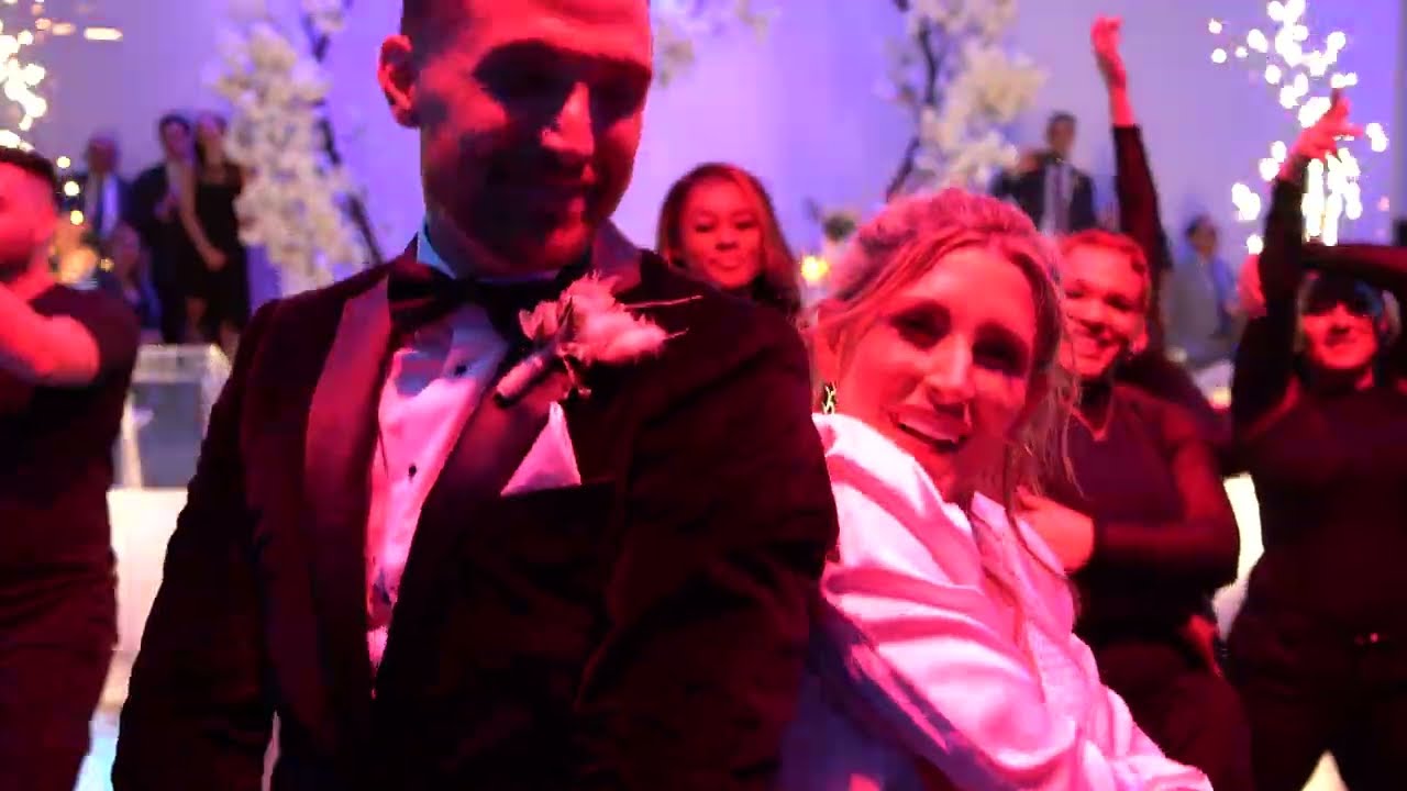 EPIC SURPRISE WEDDING DANCE - Bride Choreographs Performance ft. Groom & The Kreative Team