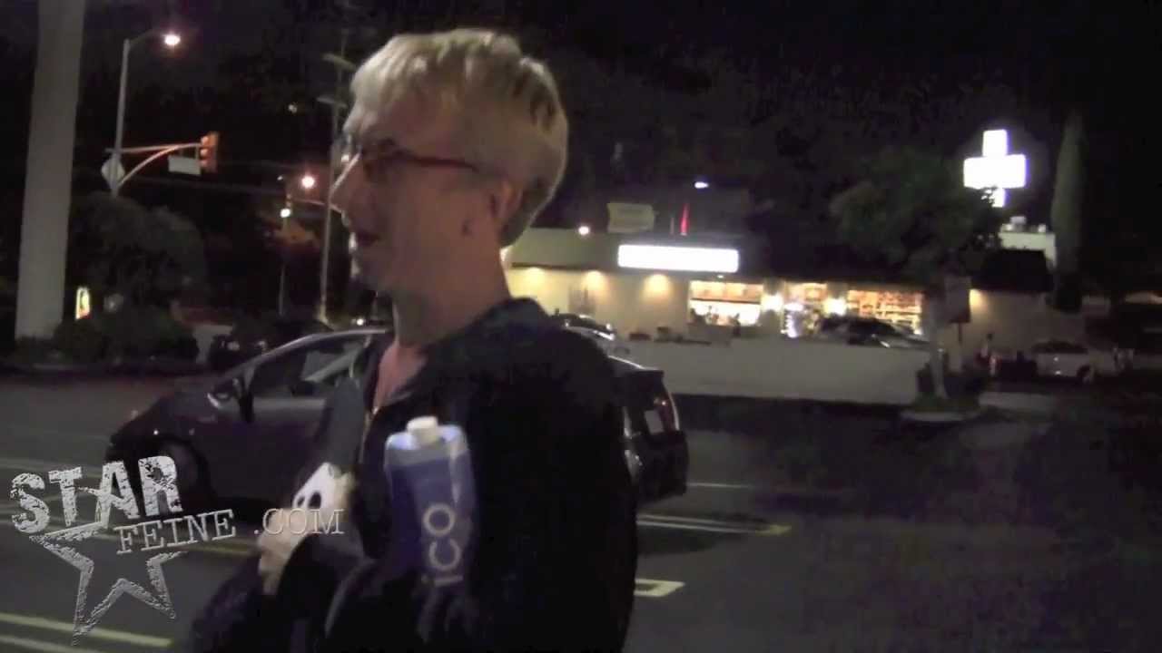 Andy Dick Talks About Howard Stern And Says He Loves All 
