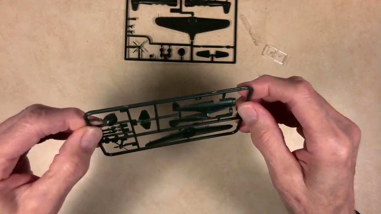 Model Kit Review, 2 Japanese Airplanes in 1/144 scale