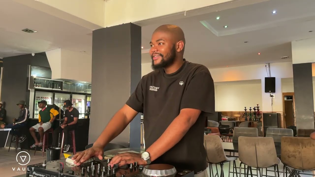 Vault Sessions| Episode 1 ft Ovii Keyz| @Platinum Lounge BFN