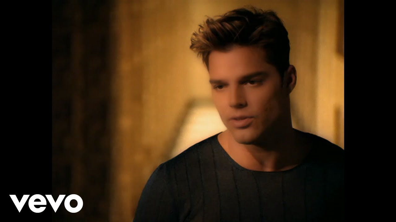 Ricky Martin - Vuelve (Video Oficial)