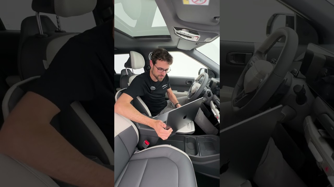 Great use of the Middle Console Space in the All-new Kia EV3 💡! #shorts