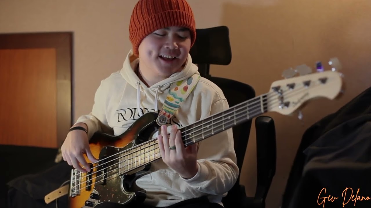 The Main Squeeze - Man In The MirroR/MJ (Bass Cover)