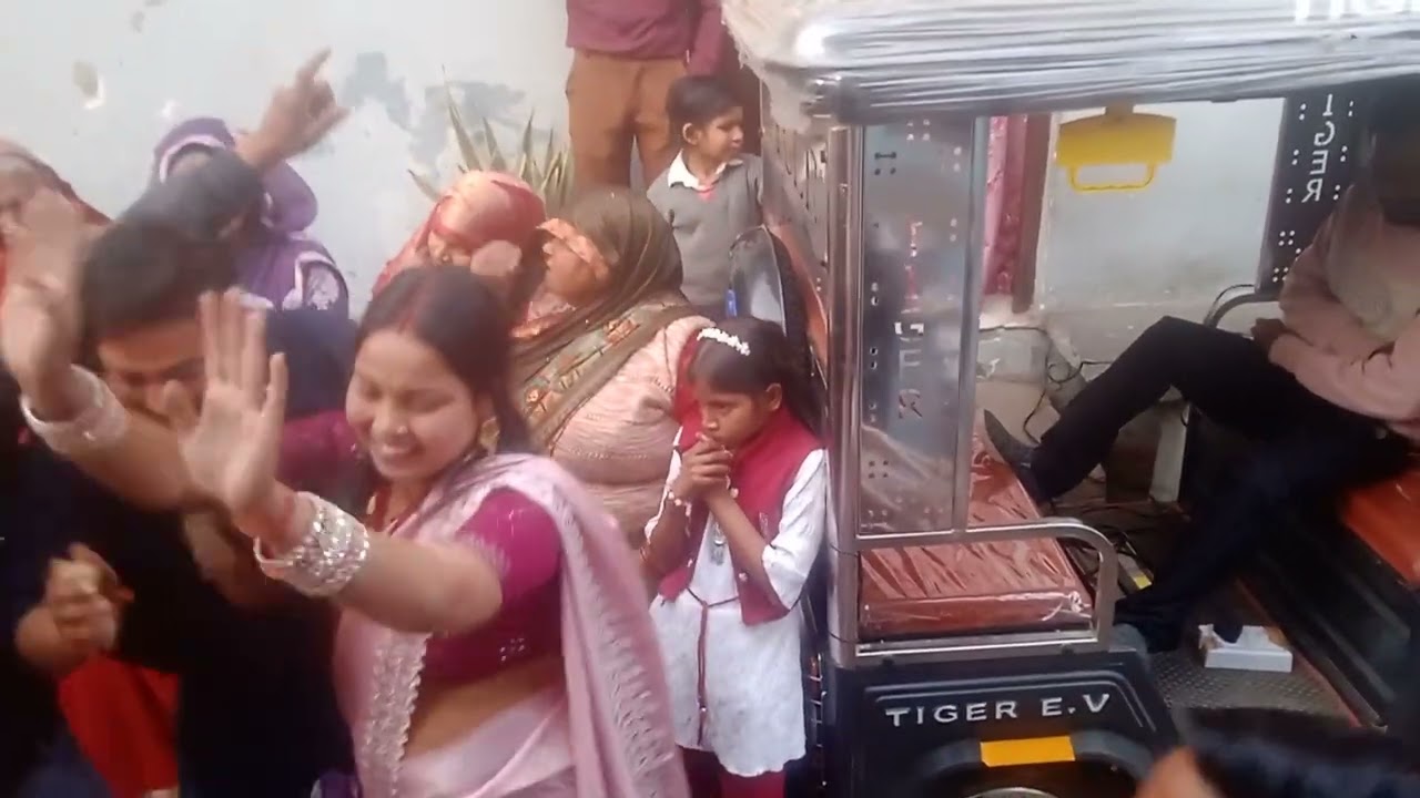 छोटे बाबू का कुआं पूजन 13 तारीख को उसकी खुशी में