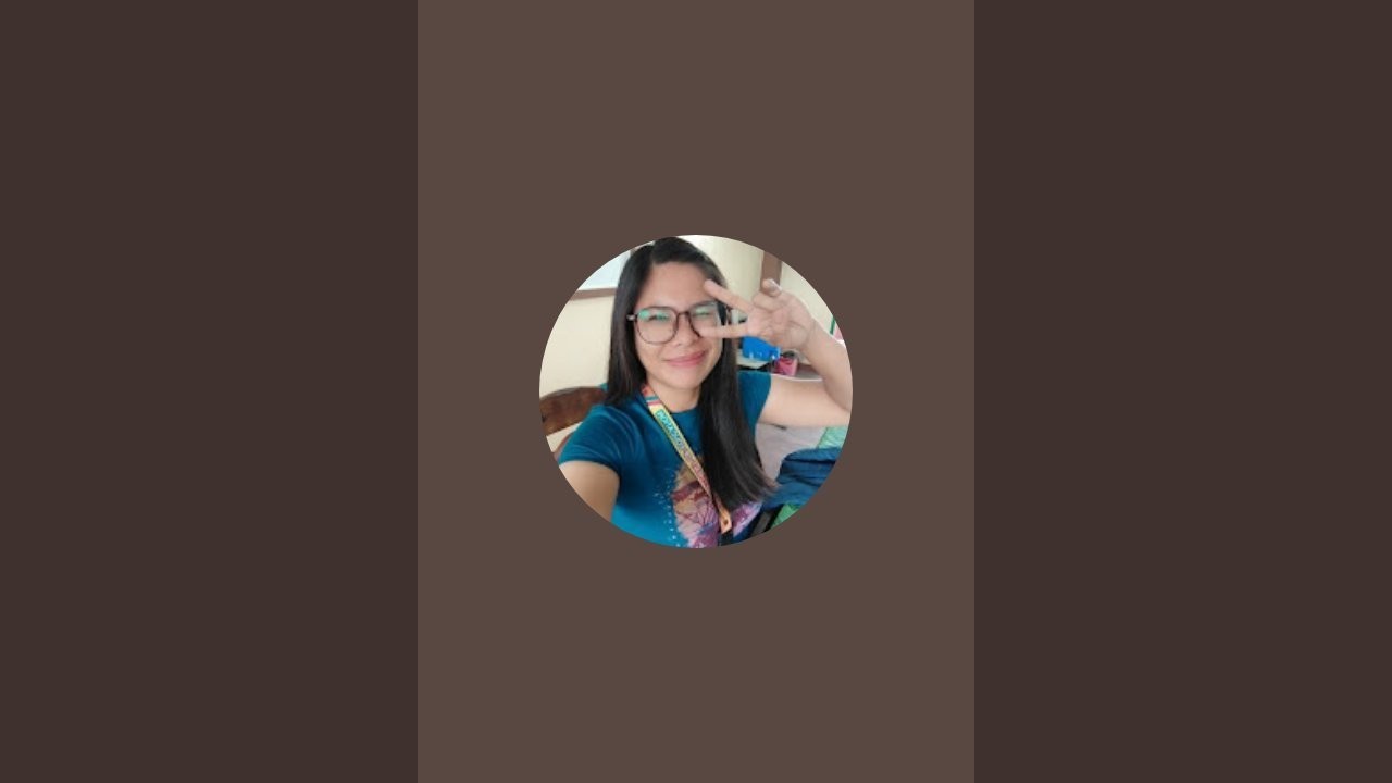 MissRodelia is live!