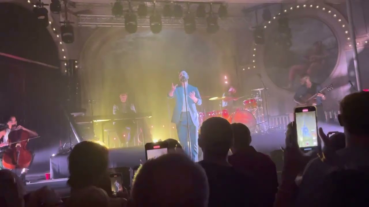 Calum Scott - You are the reason LIVE