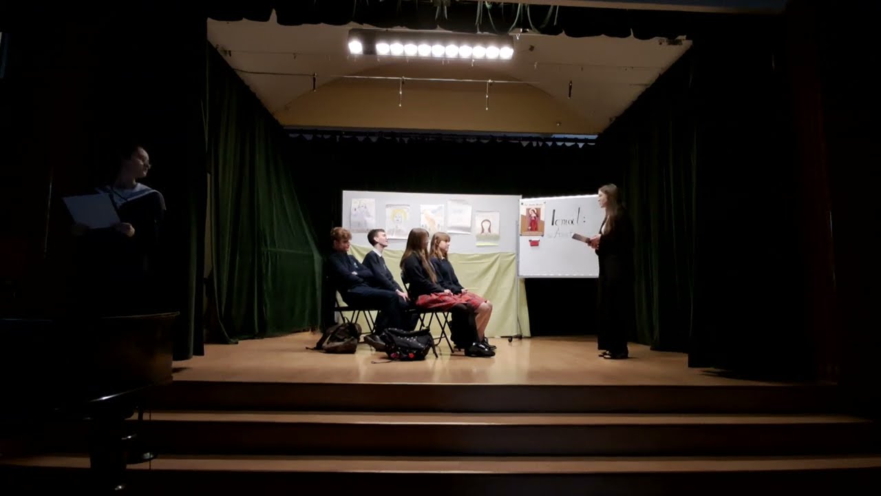 Przedstawienie klasy 2A podczas festiwalu Serviam poświęcone św. Anieli Merici