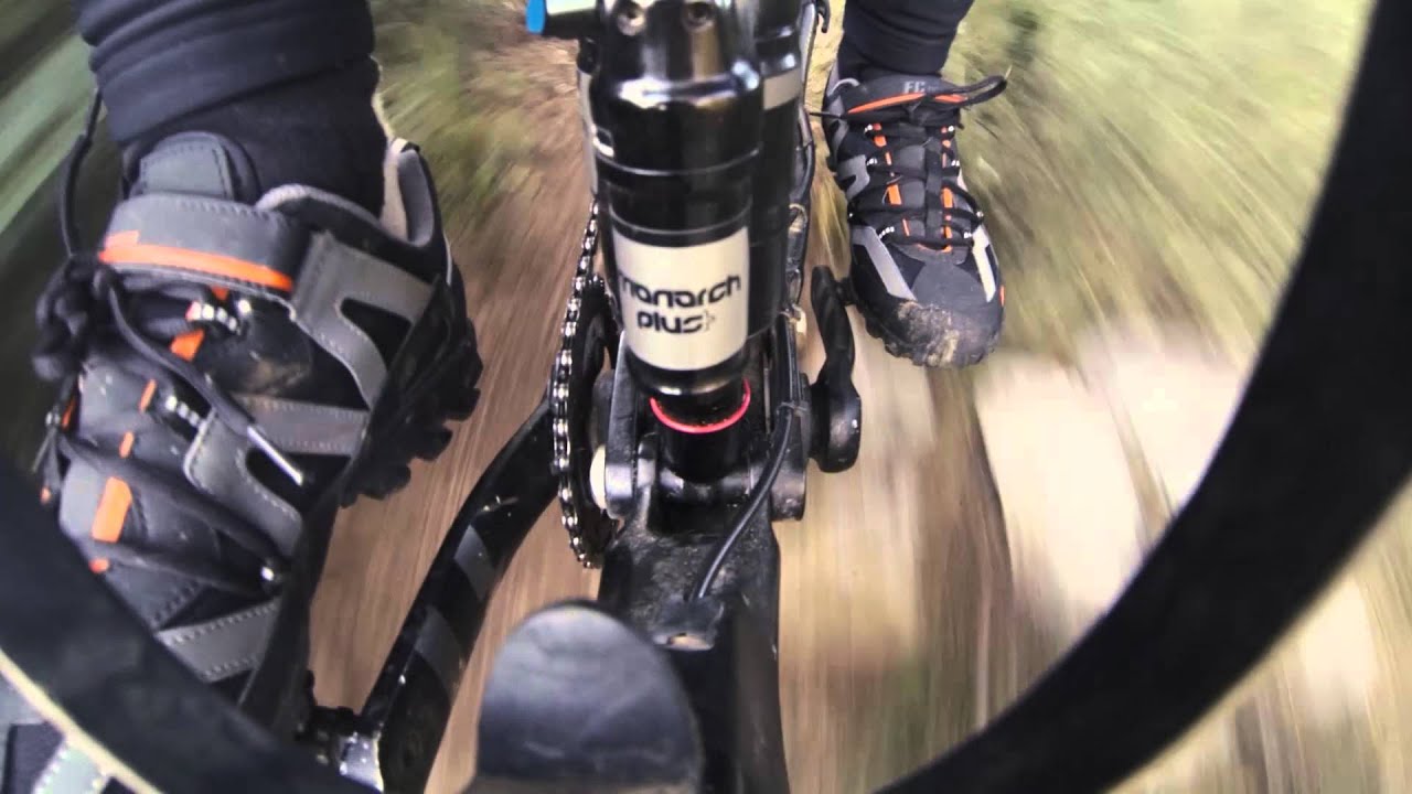 RockShox Monarch Plus RC3 Debonair on Giant Trance Advanced SX