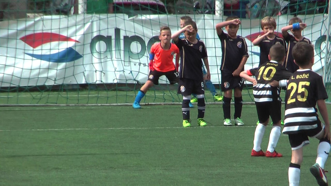 GNK Dinamo 2010 - NK Devetka  2010.god Alpas cup 2017_Utrine 1/2 finale
