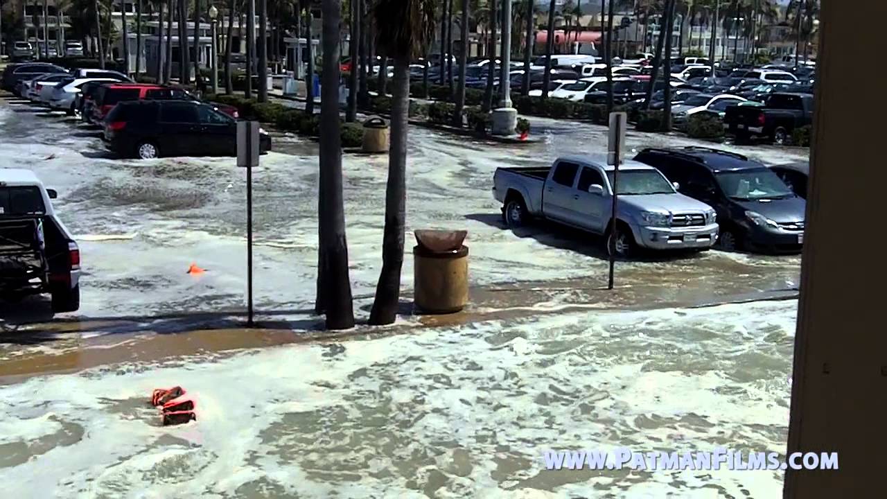 Newport Beach - Balboa Pier Flooded by High Tide 08-31-2011 11am