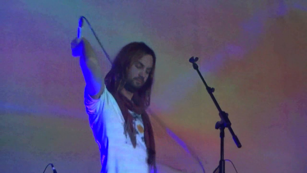 Tame Impala - Yes I'm Changing live