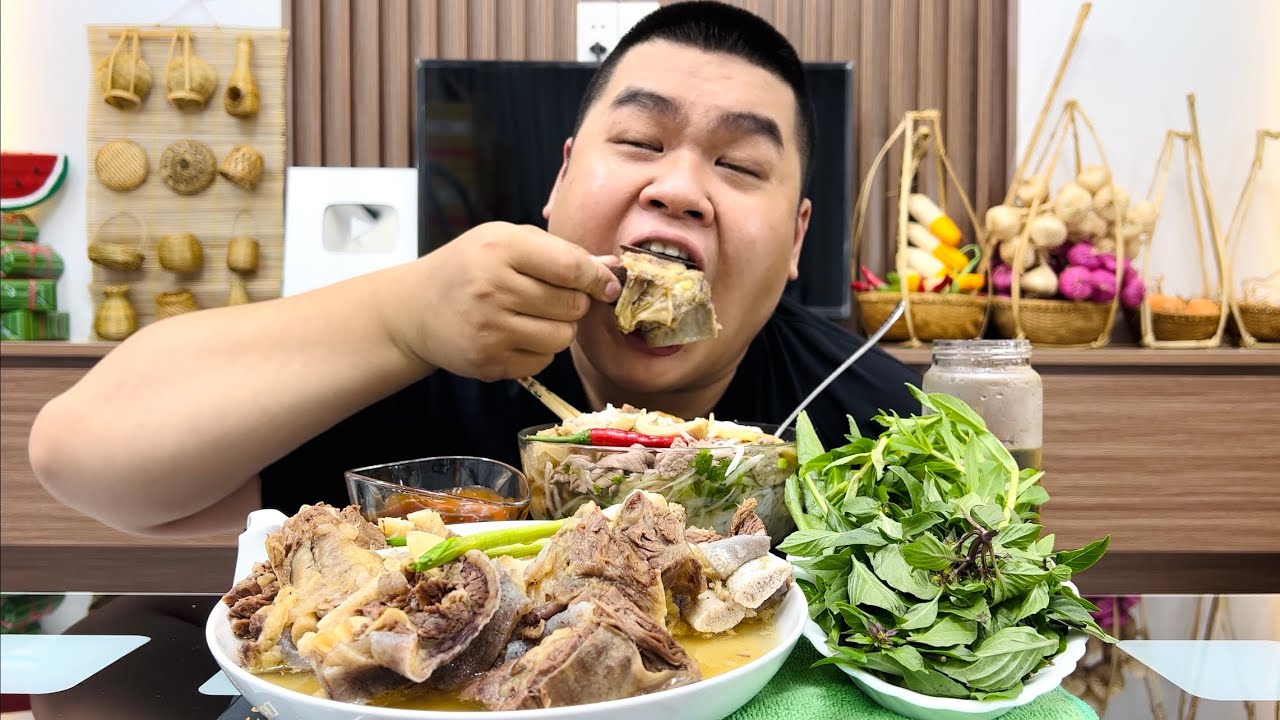 Tô Phở Và Đĩa Xí Quách Bò Ngon Nhất Ngon Từ Thịt Ngọt Từ Xương Nước Dùng Đậm Đà Khỏi Chê | Tập 489