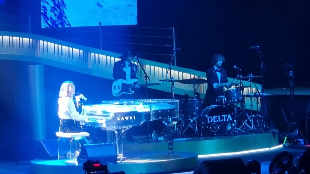 Delta Goodrem. Keep Climbing. Melbourne.
