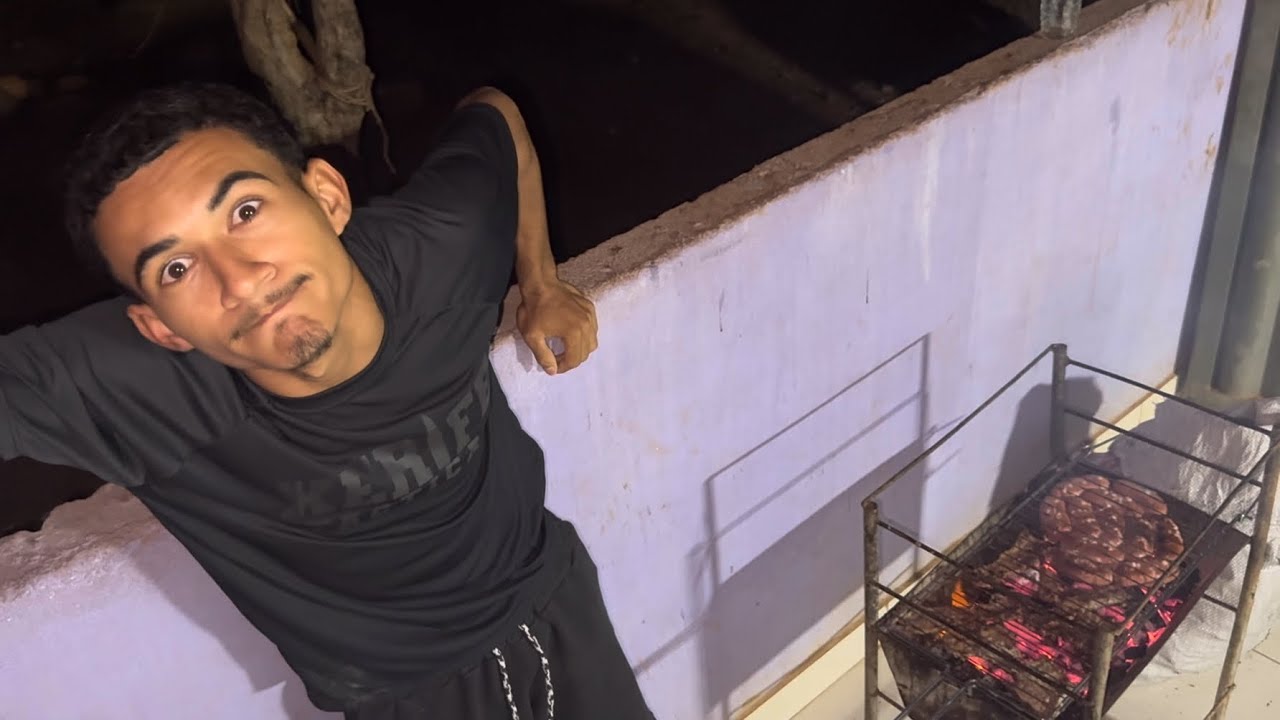 BRUTINHO ENCHE A CARA DE CACHAÇ4 APÓS DERROTA DO VASCO 