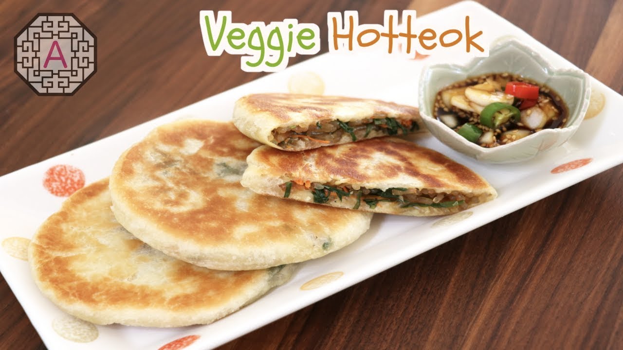 Korean Veggie HoTteok (야채 호떡, YaChae HoTteok) | Aeri's Kitchen
