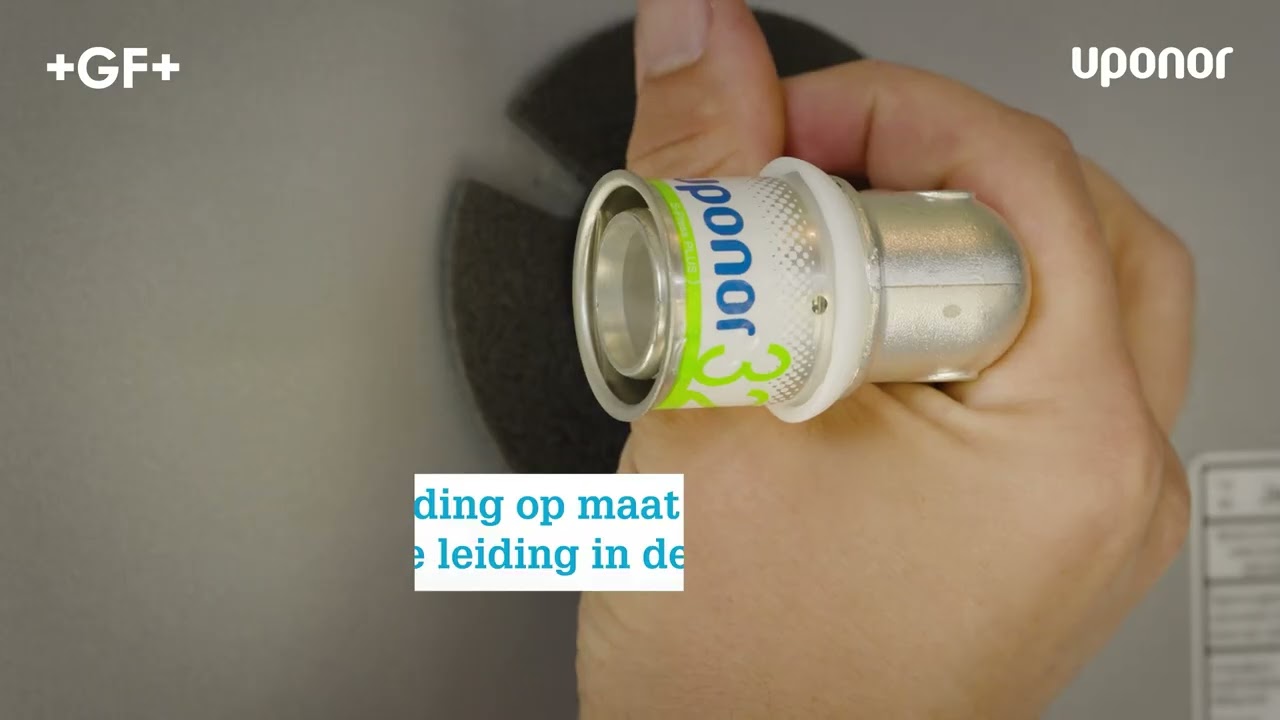 Uponor S-Press PLUS kniekoppeling 32-G1”SN voor monoblock warmtepompen.