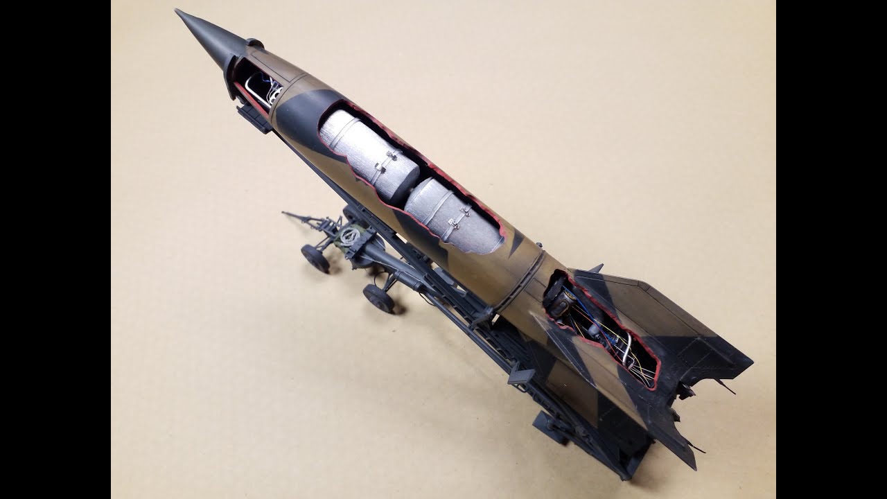 Die V2   !  Die Rakete  Fertig  und Aufgepimmt !