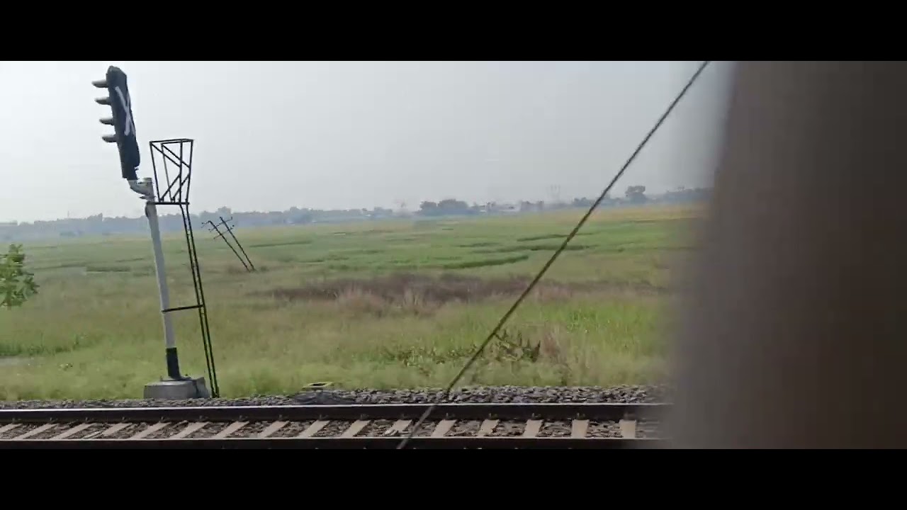 HIGH SPEED ACTION OF INDIAN RAILWAYS SEALDAH DIVISION AND HOWRAH DIVISION TRAINS 