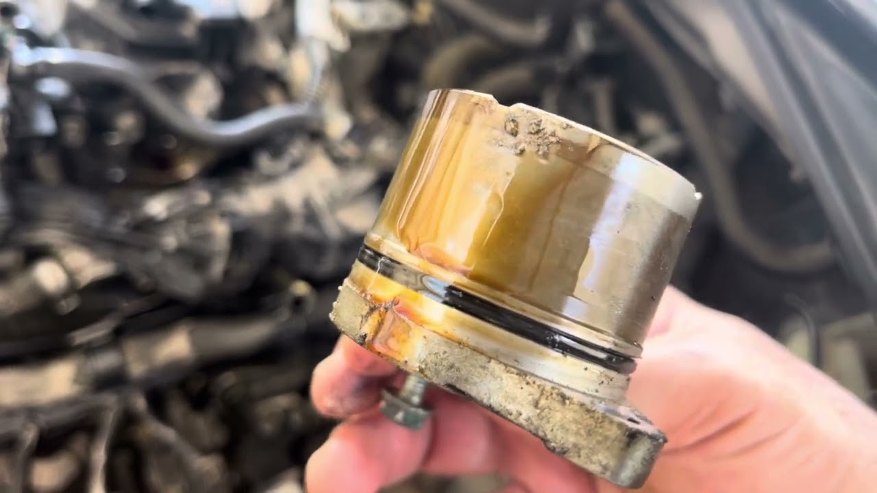 Honda City 2010 camshaft thrust cover rubber O-ring damage how to replace!