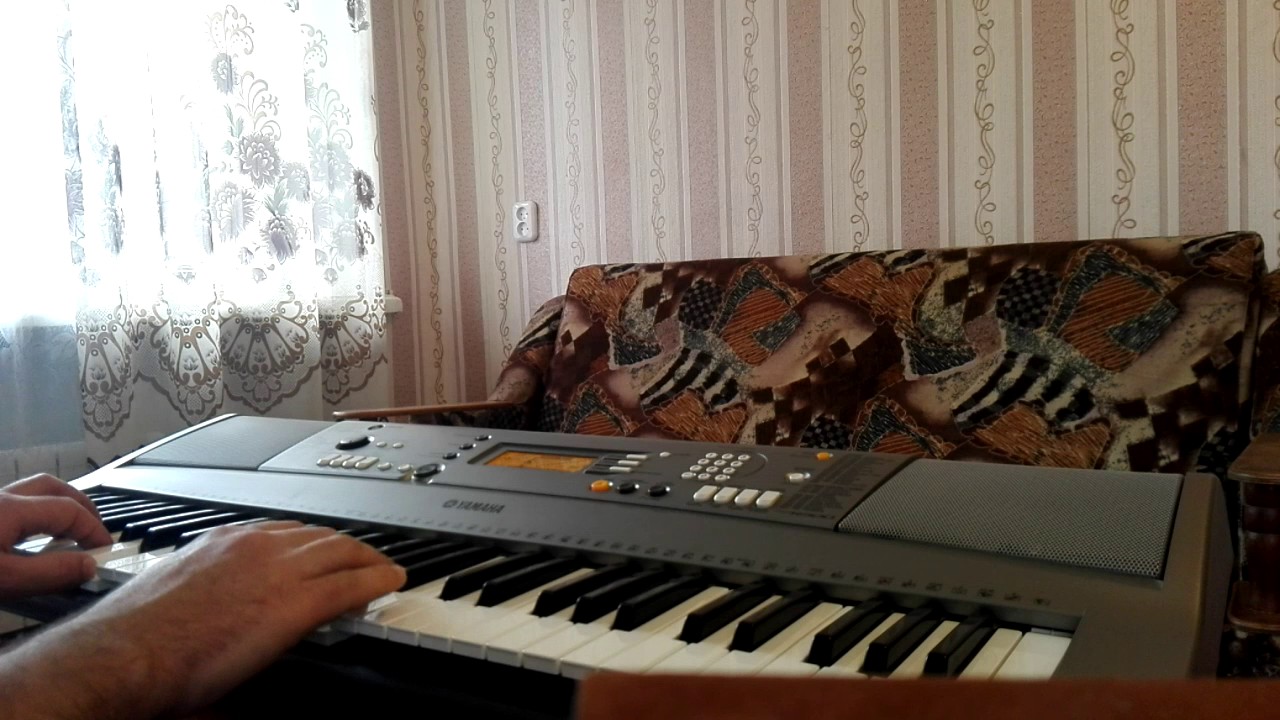 Игорь Иванов -  Ну что тебя так тянет танцевать. Yamaha PSR-R300