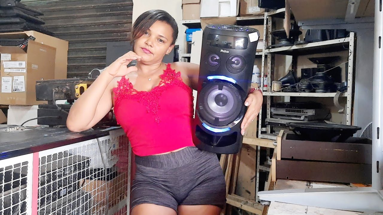 CAIXA DE SOM FICA DESLIGANDO