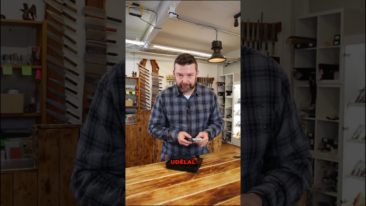 Testování nože  TANTO DELLINGER Attack S35VN Powder Steel