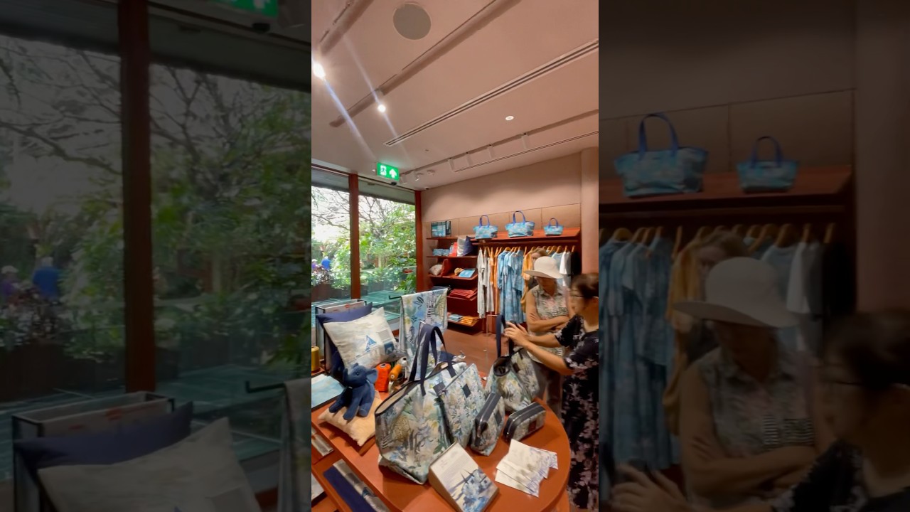 shop at Jim Thompson museum Bangkok december 2024 #travel #bangkok #thailand #jimtompson #thaisilk
