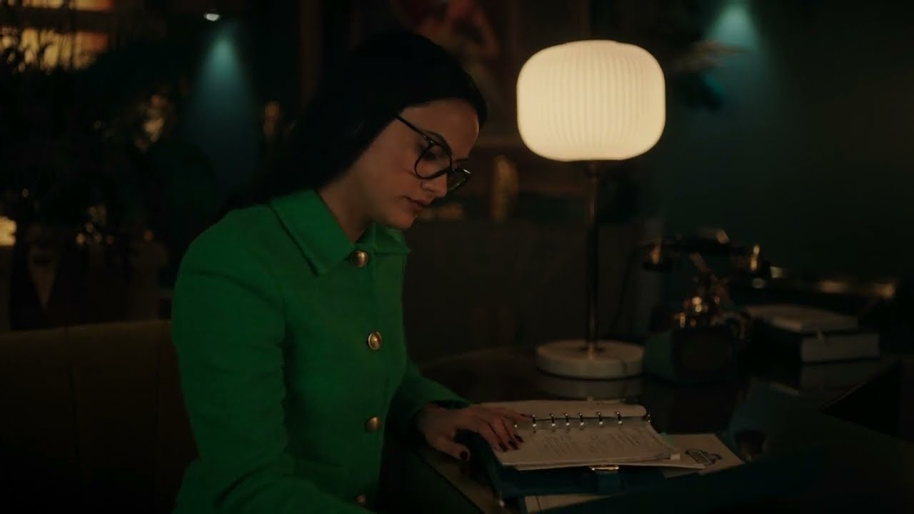 Percival Pickens turns Riverdale's water red - Riverdale 06x18