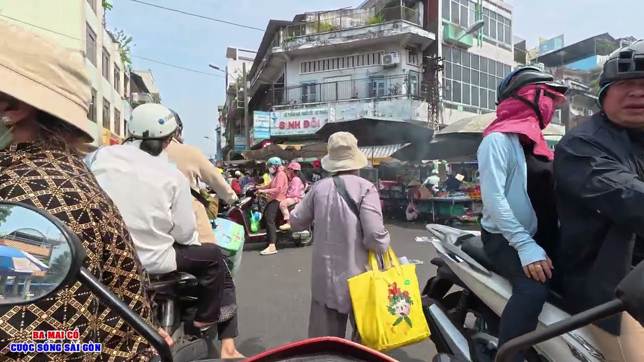 VIỆT KIỀU MÊ CON MẮT KHÔNG KHÍ TẾT ẤM ÁP Ở CHỢ DƯA HẤU, CHỢ BÌNH TÂY, CHỢ TRÁI CÂY BẾN XE CHỢ LỚN