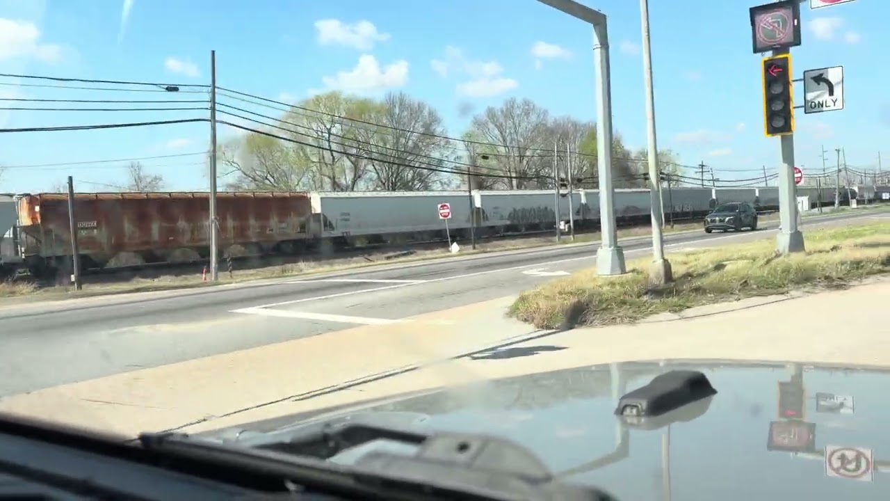 CSX 1982 Leads A Fast Manifest Train in Plaquemine LA
