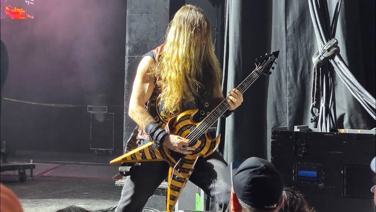 Pantera - Cowboys From Hell (Live)