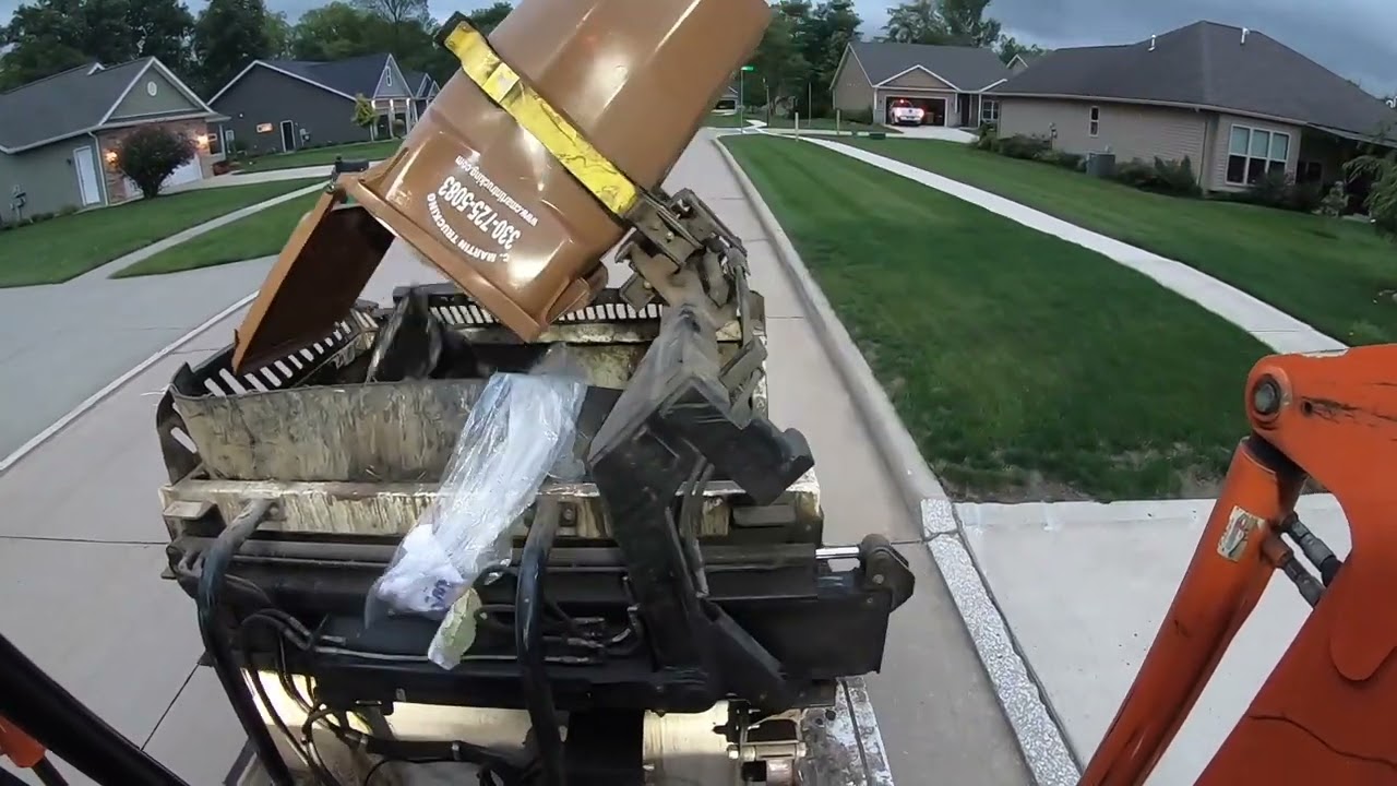Garbage Truck, Curotto Can POV