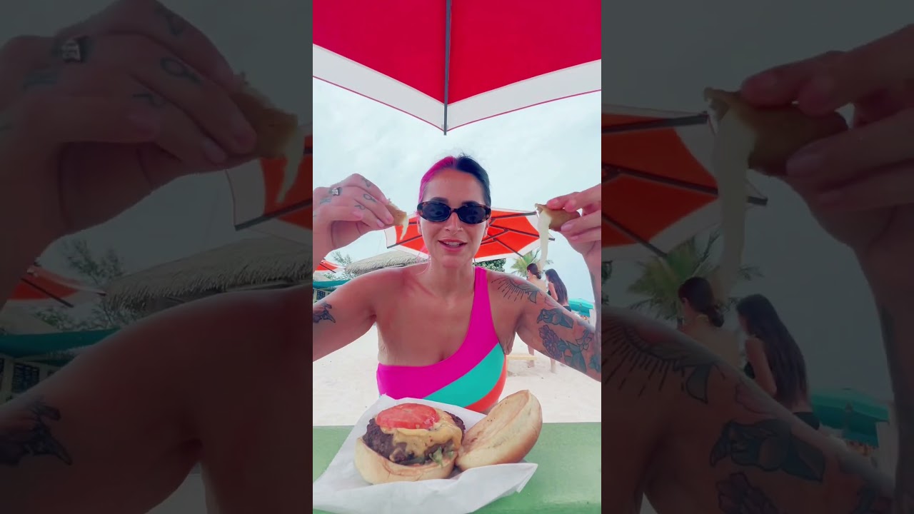 The best food at coco cay #mommashive #cruise #cruisingwithkid #royalcaribbeancruise #cococa