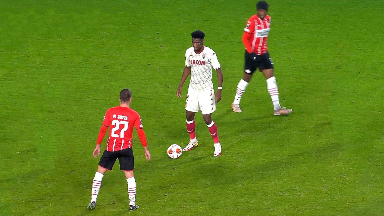 Aur&eacute;lien Tchouam&eacute;ni is a BEAST