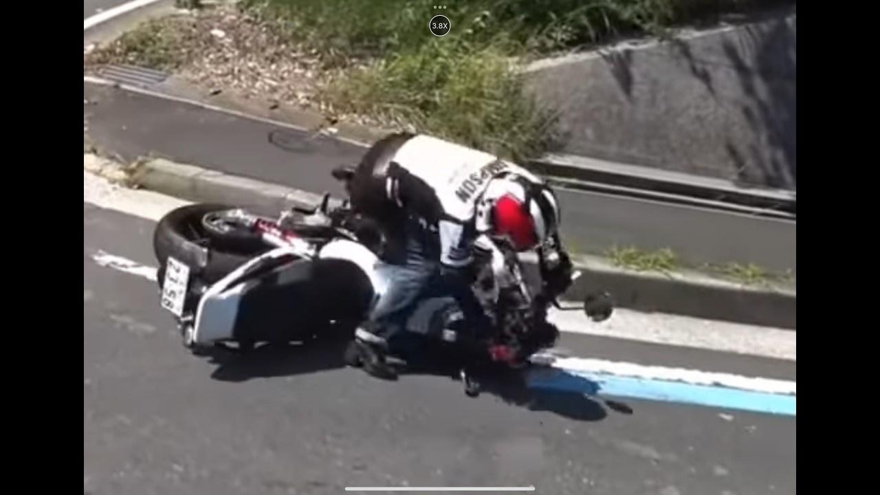 ①バイクYouTuber 立ちゴケ集「リプレイ回数が最も多い部分」まとめ