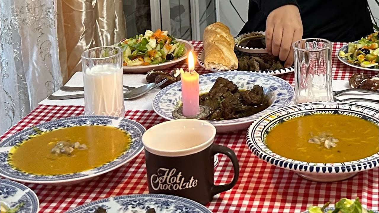 طريقة تحضير ‏#شوربة_ و بريك تونسي ‏شوفوا فطوري اليوم صفرت 🌙⭐️💖