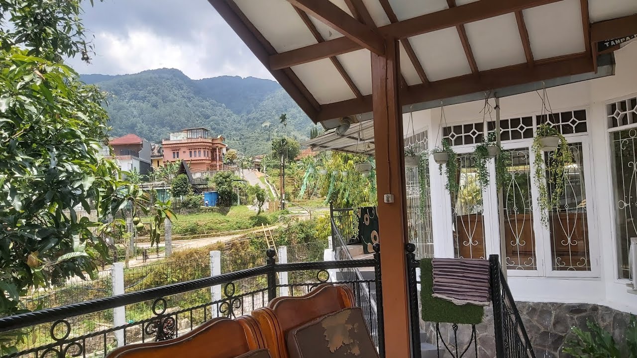 JUAL MURAH VILLA NEMPEL SUNGAI VIEW NYA PERBUKITAN DI CISARUA BOGOR