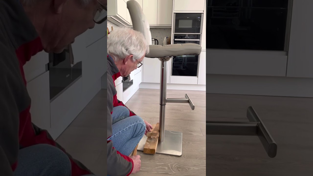 Bar Stool gas lift removal