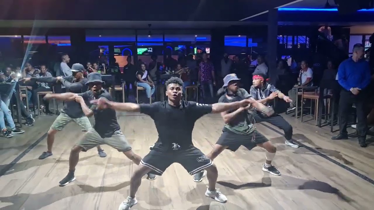 NOfear dance crew hit 1 Lamana ice bust a move 1st placing
