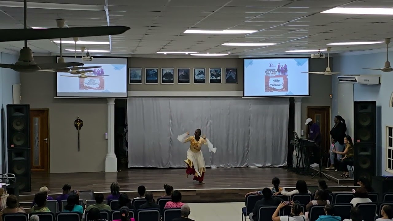 Dance minister Charlotte - original poem and dance on walls break down @Dance Concert 2024