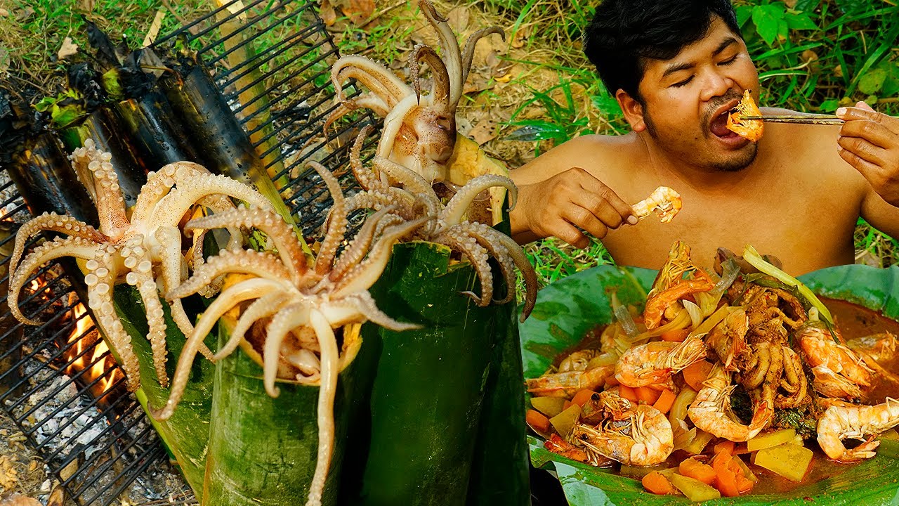 Amazing Smell Seafood Curry Cooking In Bamboo Recipe | Cooking And Eating Seafood In Bamboo So Yummy