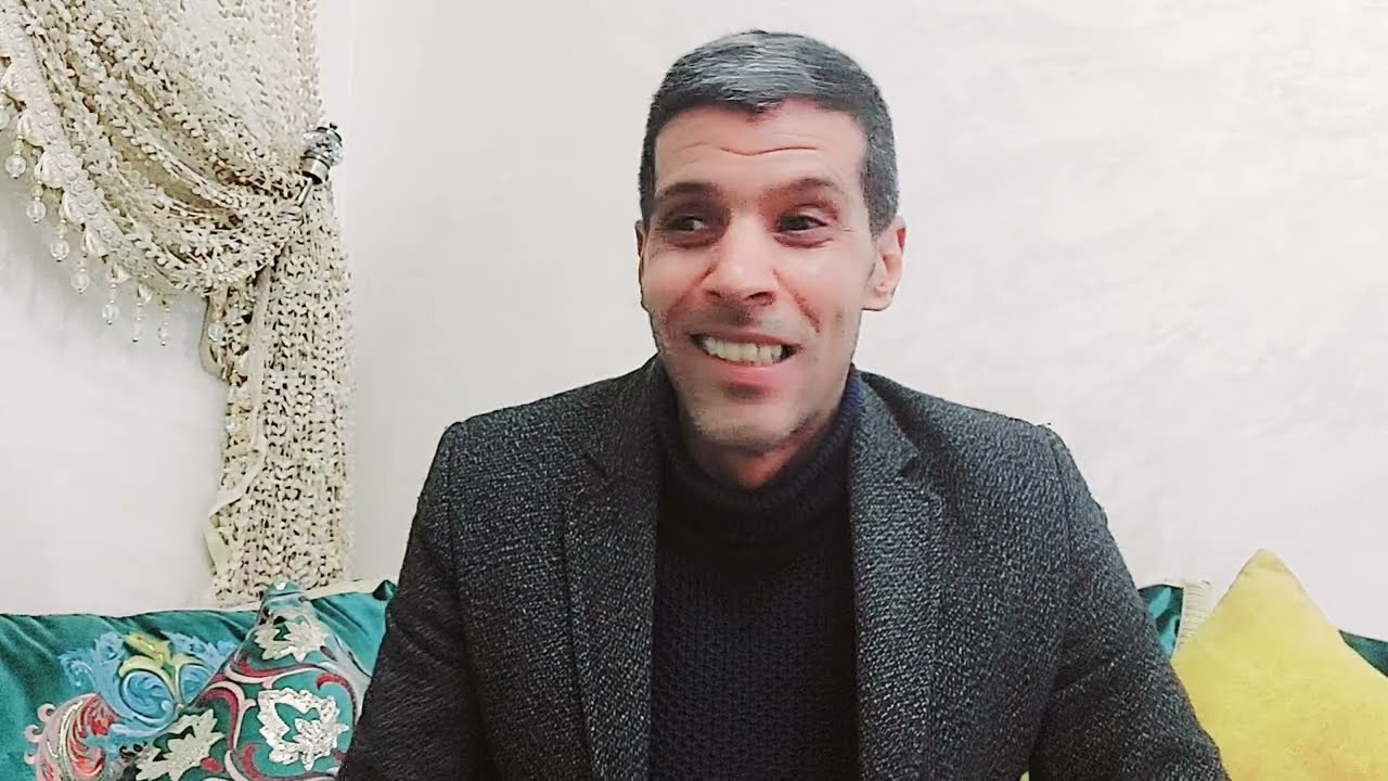 البدوية حلات باب الحبس على راسها 