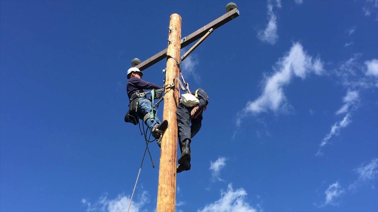 Pole Top Rescue Training 2016