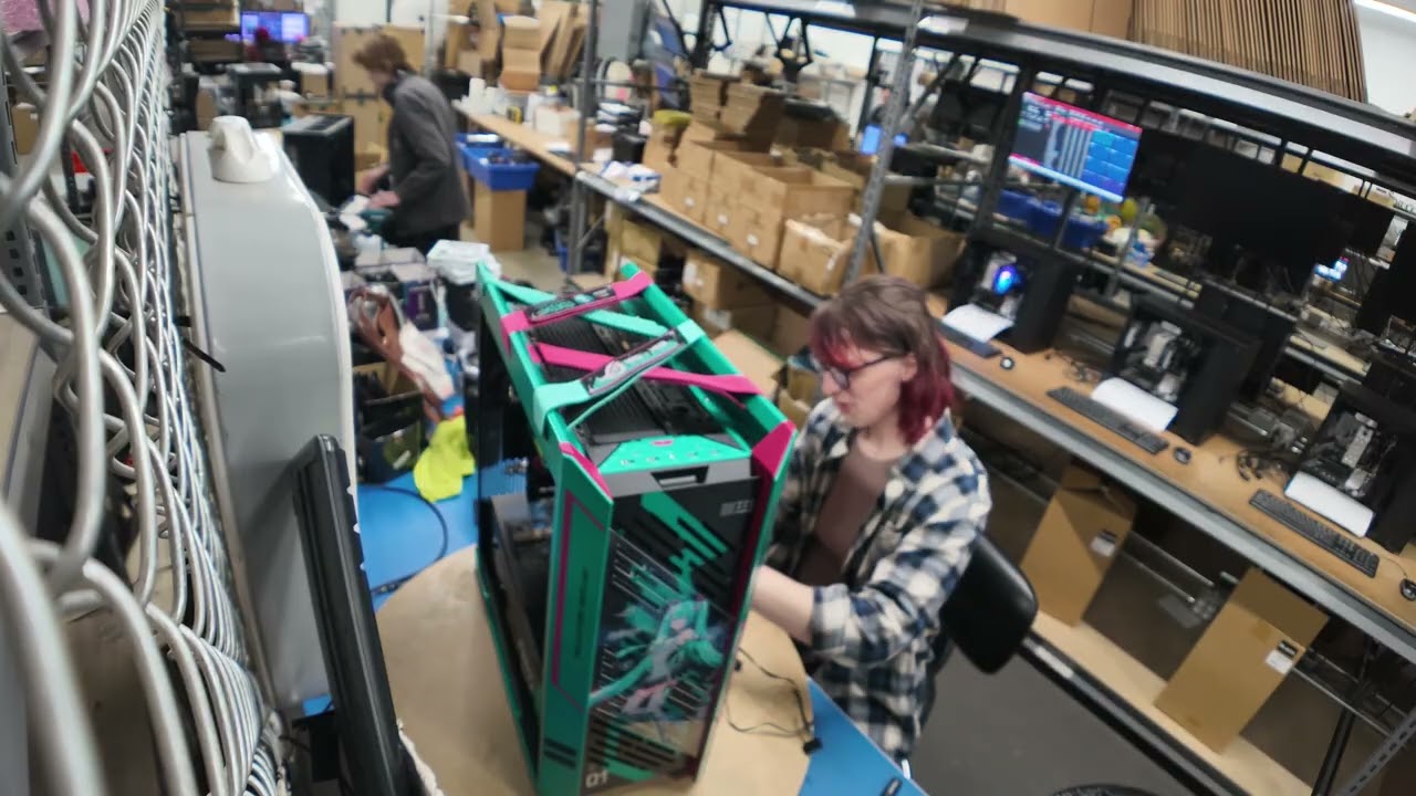 HATSUNE MIKU BUILD TIMELAPSE