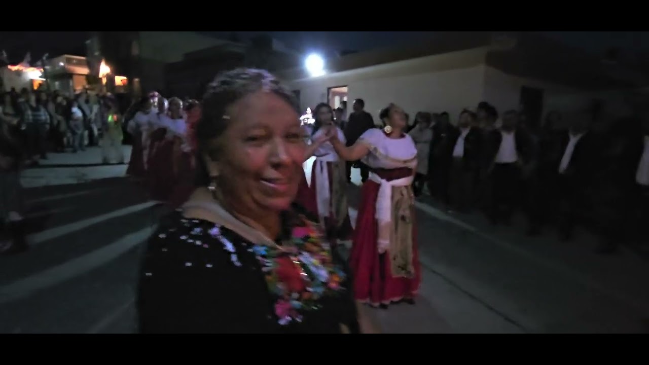 Procesión durante la Víspera Fiesta Virgen de Guadalupe en Las Zarquillas Michoacán @cotidiano399