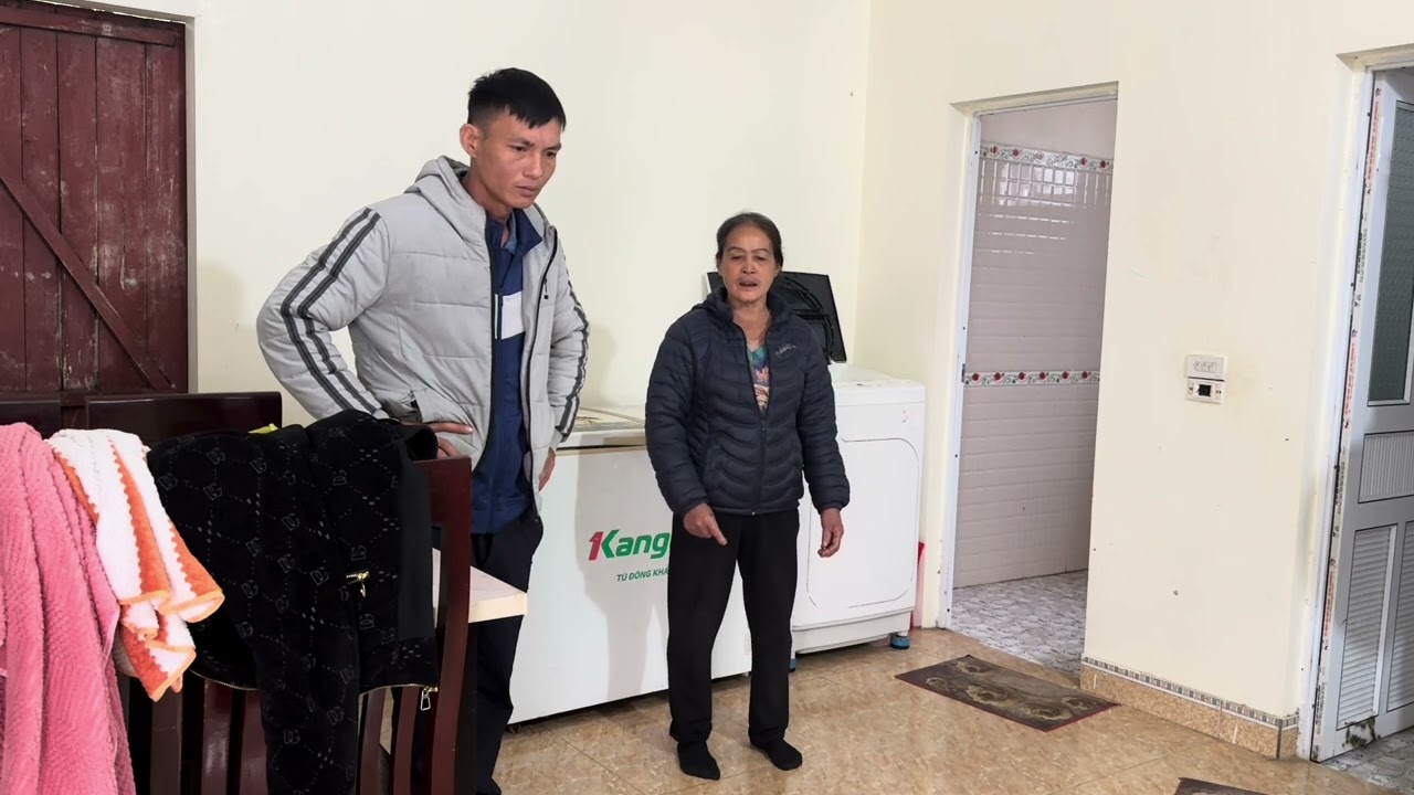 Ba quyển khuyến toàn bình tĩnh mà ăn Tết. Không có nham gọi anh em đến 