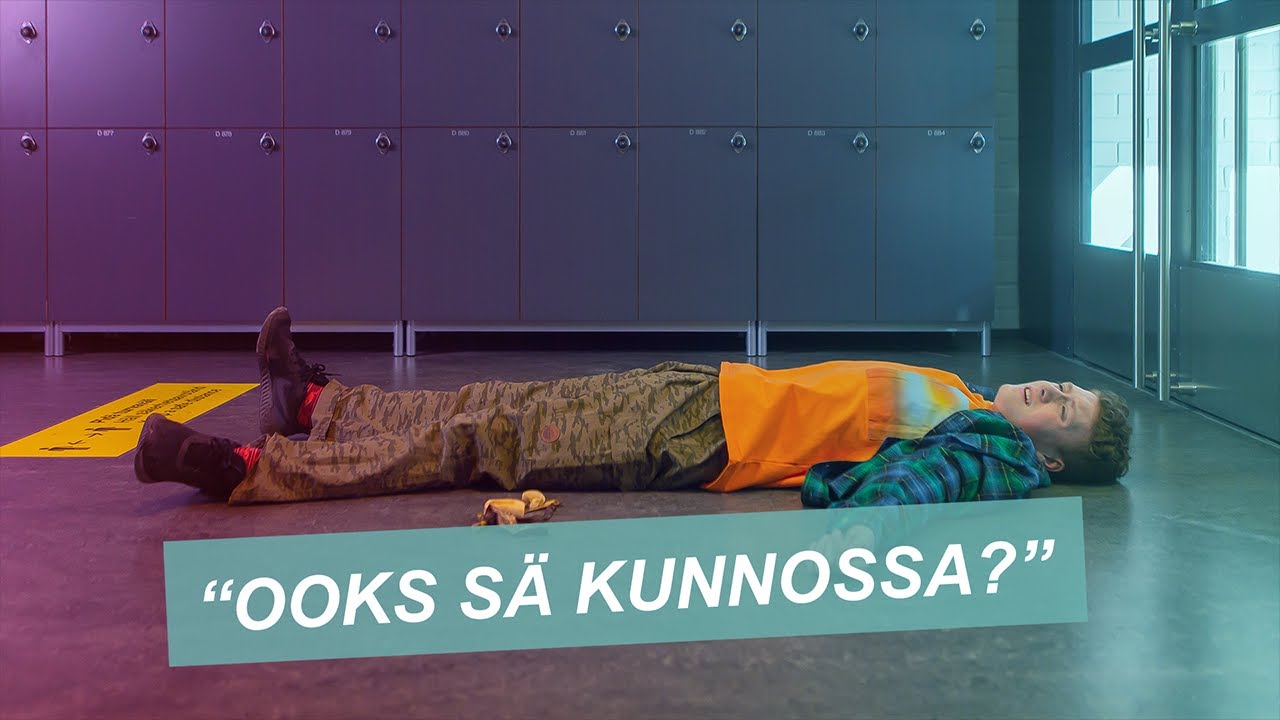 MITÄ JOS LIUKASTUU KAIKKIEN EDESSÄ?
